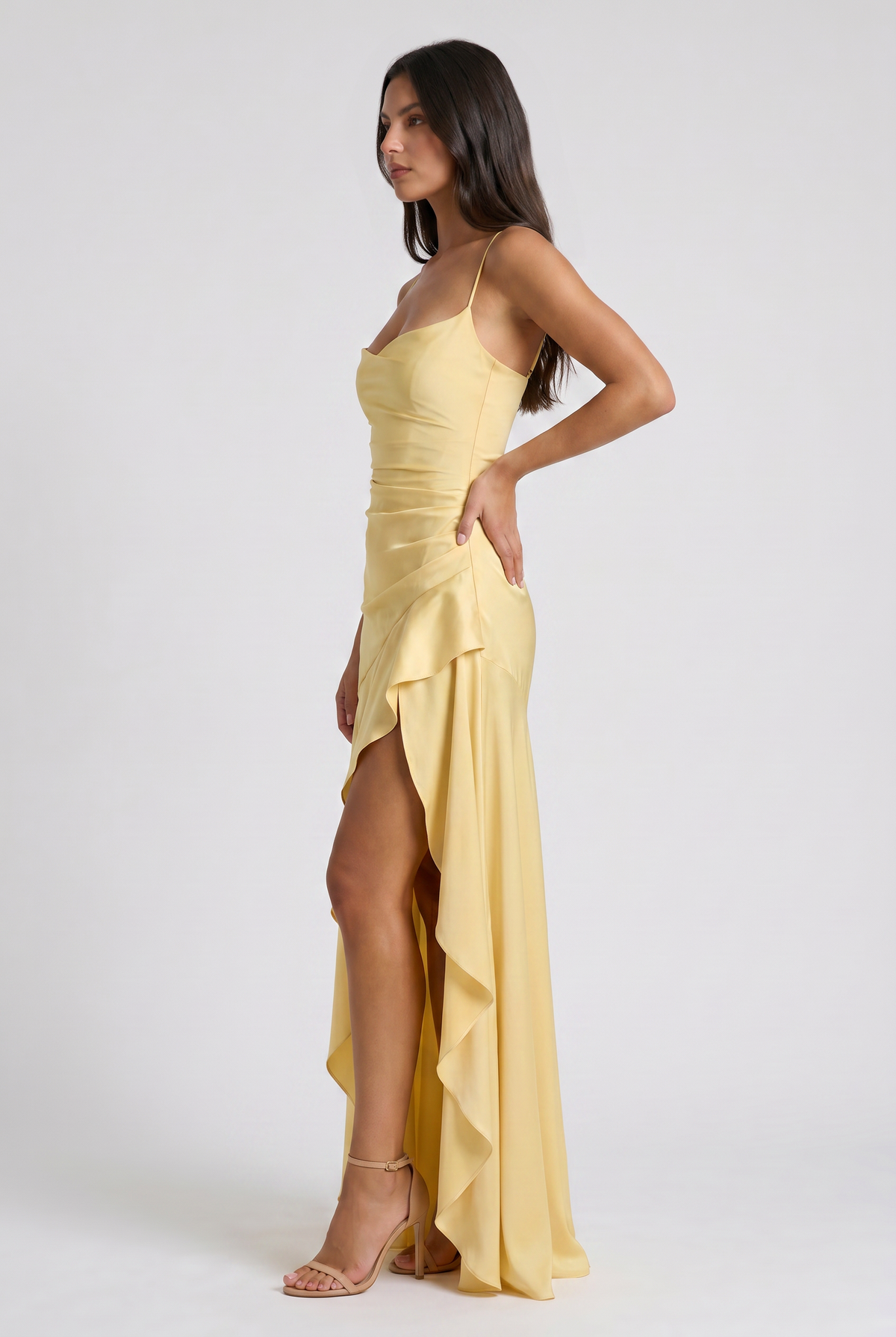 Vestido Maxi Burdeos con Drapeado y Abertura