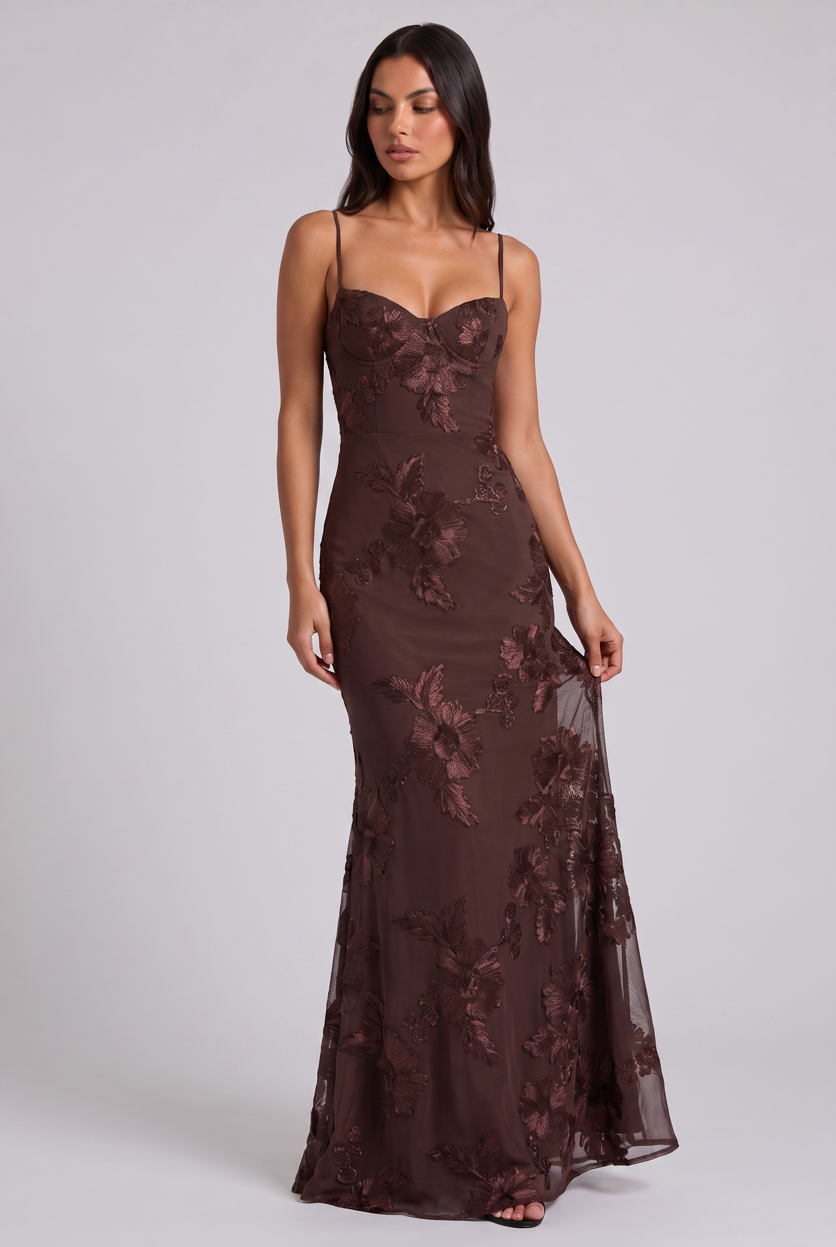 Vestido Maxi Burdeos con Estampado Floral – Elegancia Femenina y Sofisticada