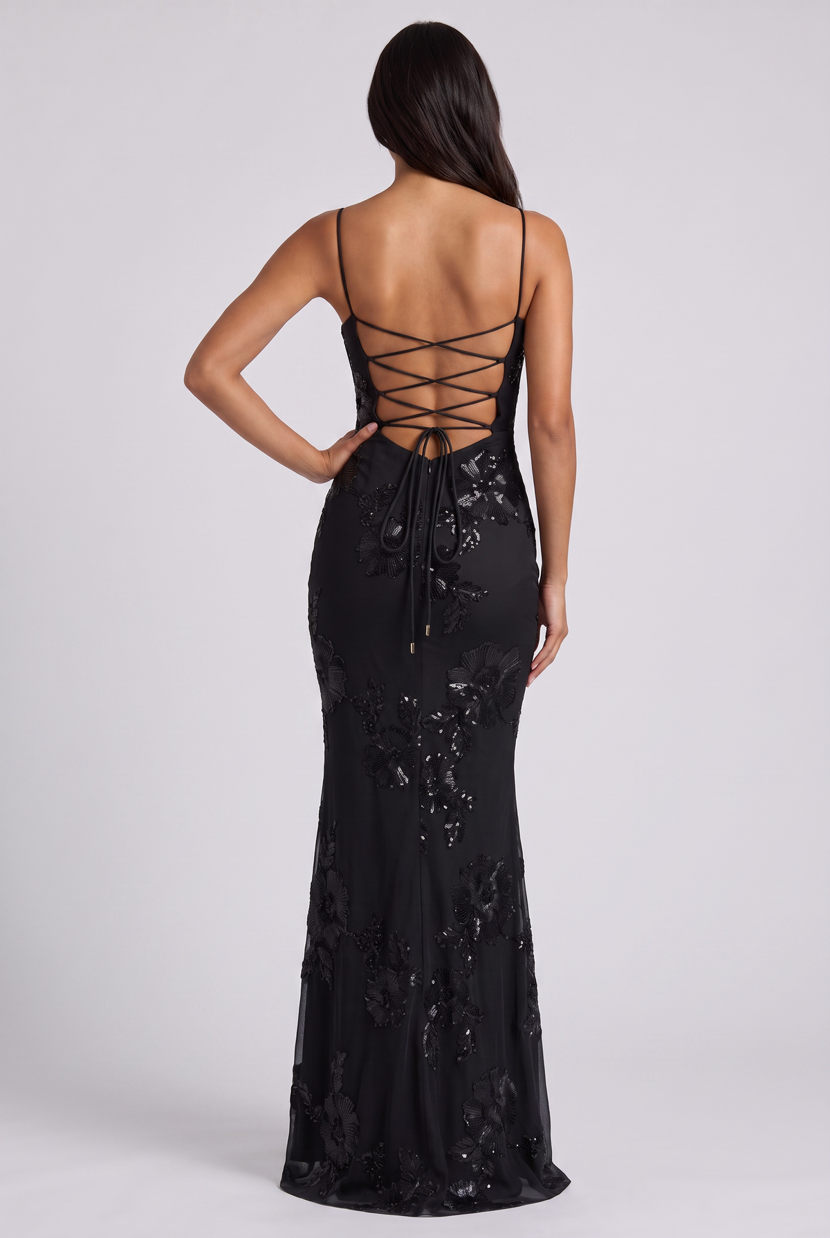 Vestido Maxi Burdeos con Estampado Floral – Elegancia Femenina y Sofisticada