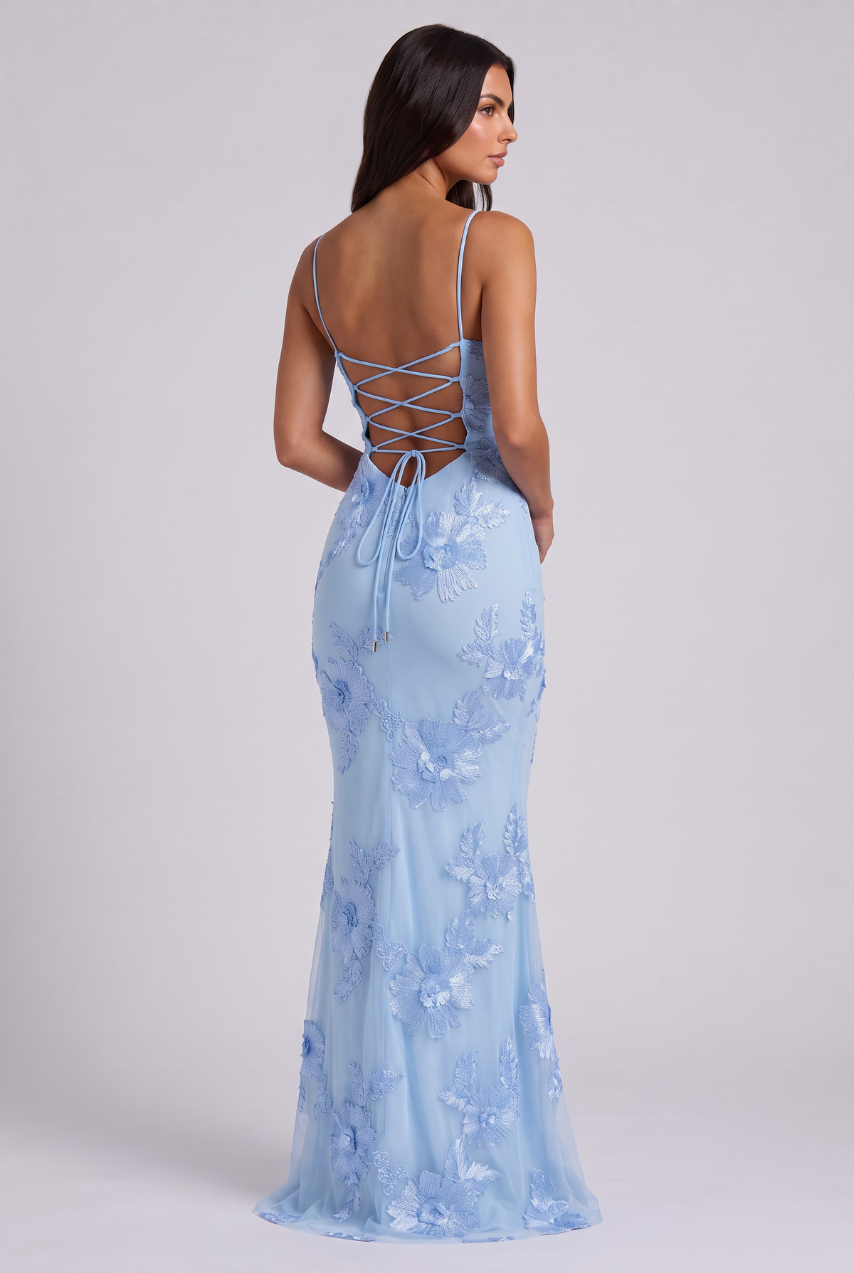 Vestido Maxi Burdeos con Estampado Floral – Elegancia Femenina y Sofisticada