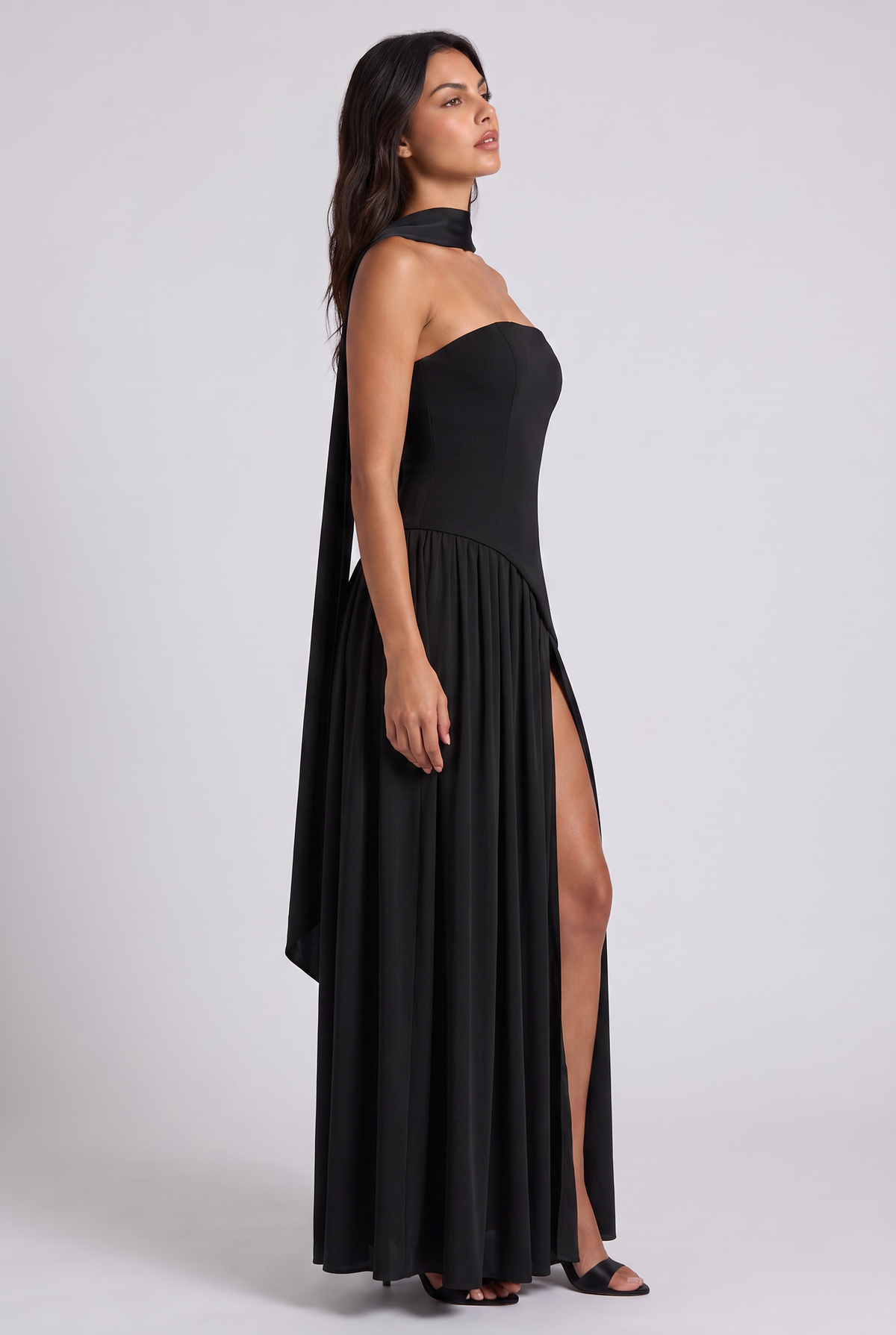 Vestido Maxi Burdeos – Elegancia Sofisticada con Escote