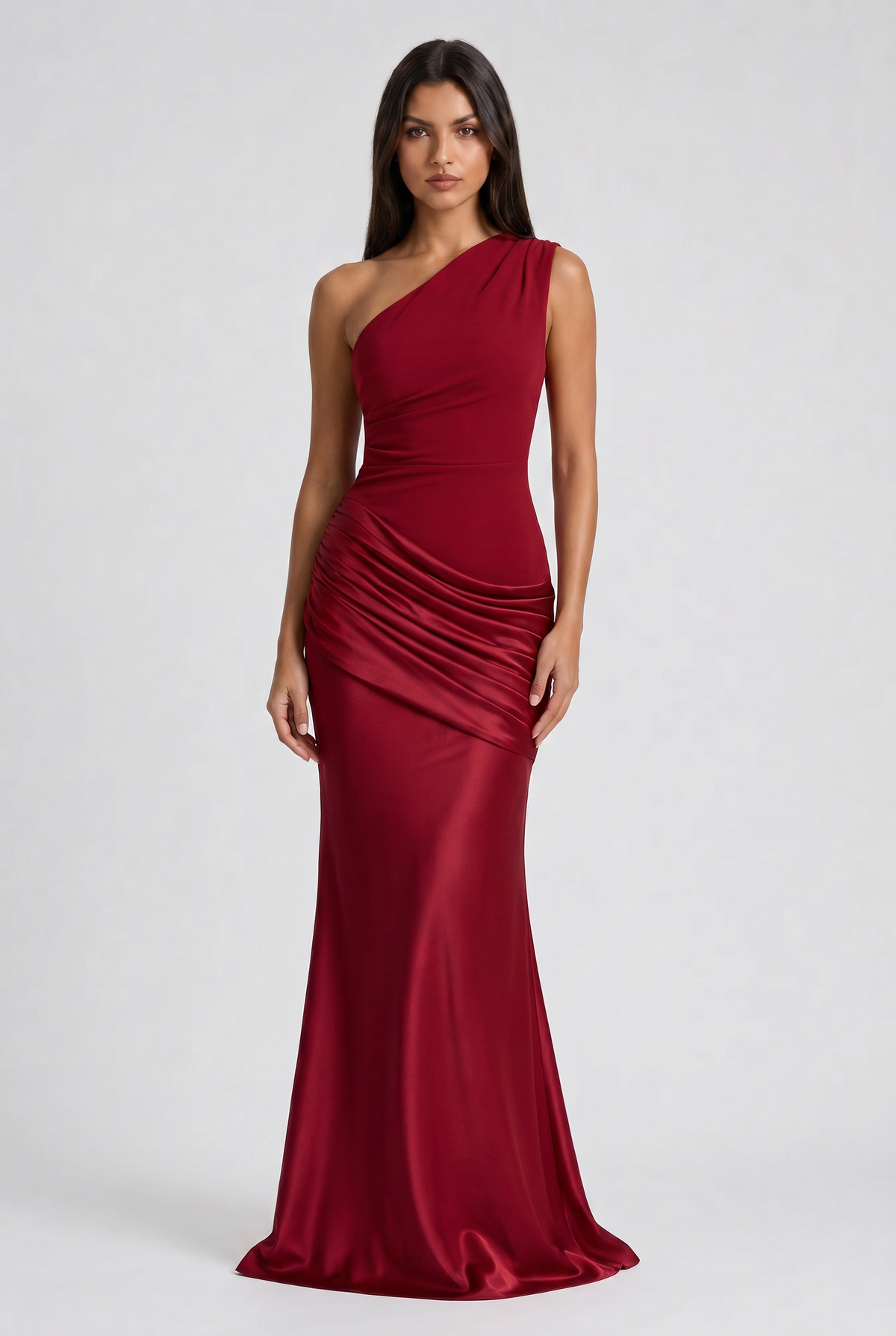 Vestido Maxi Marrón con Drapeado – Elegancia Asimétrica