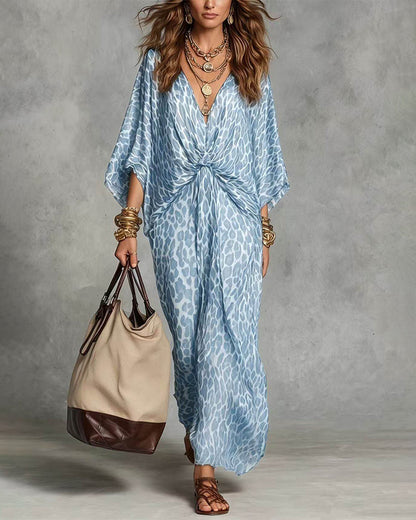 Vestido Maxi Bohemio con Estampado de Leopardo y Detalle Cruzado en la Parte Delantera