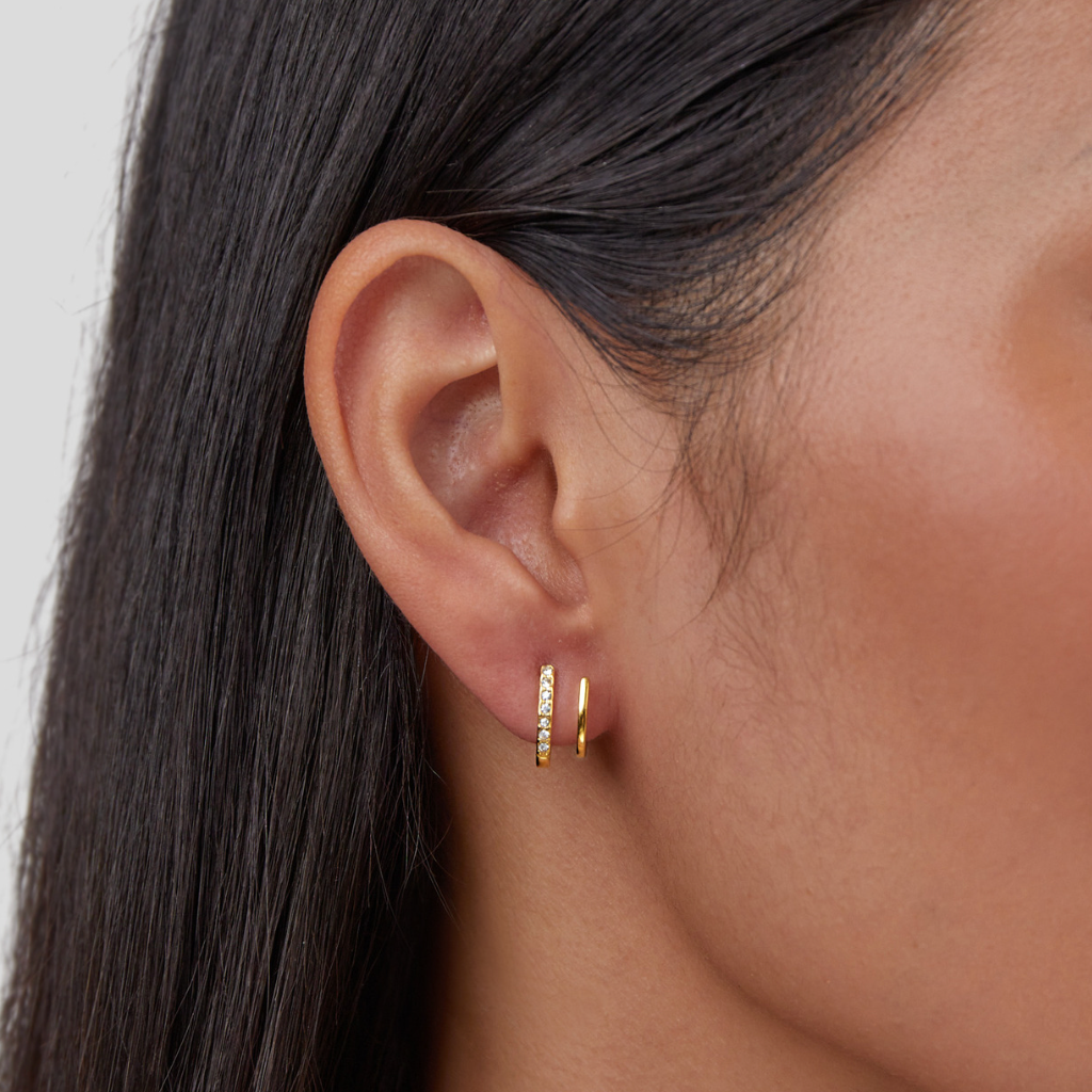 Pendientes de Garra Dorado con Cristales