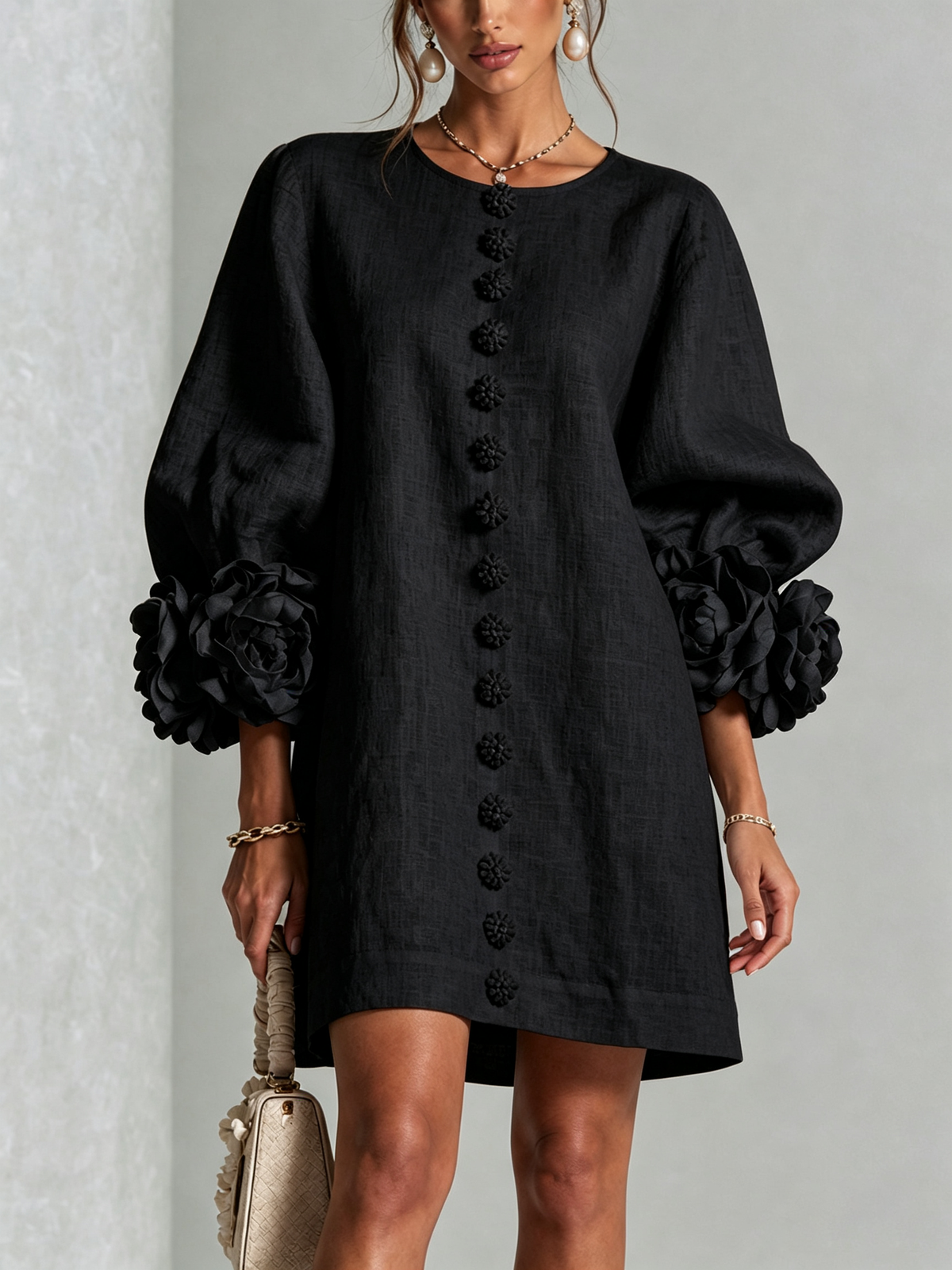Vestido Mini de Lino Mezclado con Puños de Rosa, Negro