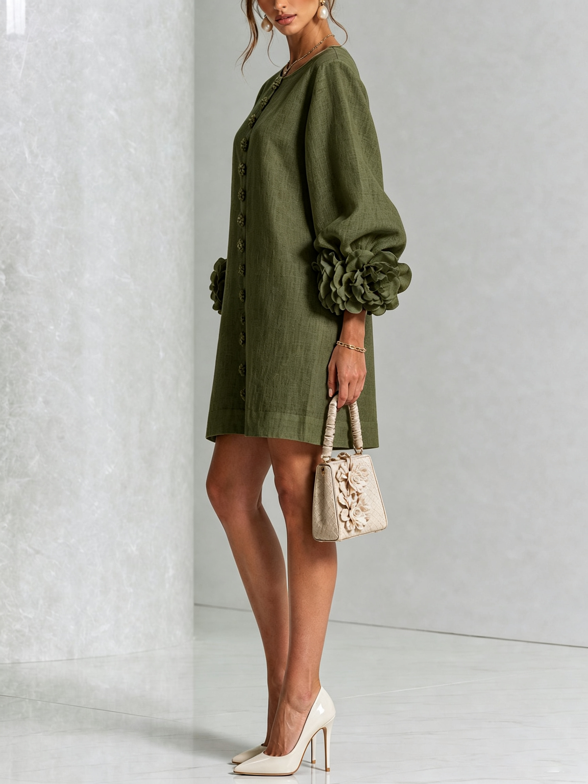 Vestido Mini de Mezcla de Lino con Puños de Flores, Verde Oliva
