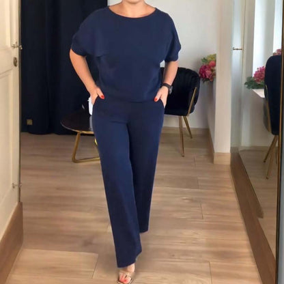 Elegante conjunto de 3 piezas con cárdigan largo, top y pantalón.