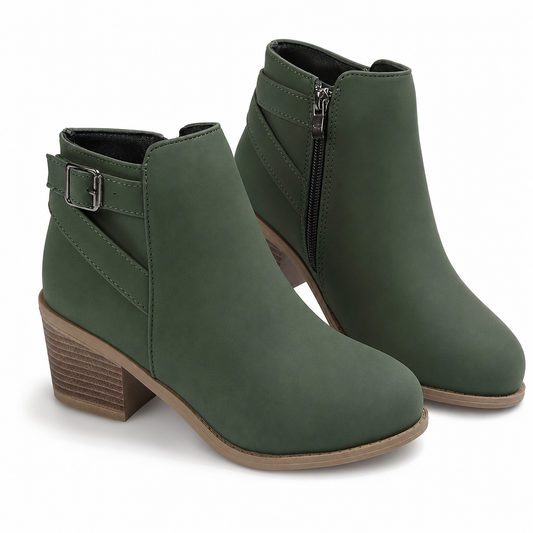 Botines para mujer con hebilla lateral inclinada, tacón grueso en el centro y cremallera lateral.